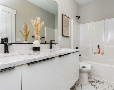 3915 Convergence Street - Photo Thumbnail 19
