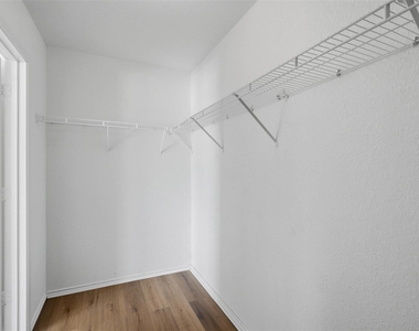 13808 Harris Ridge Blvd - Photo Thumbnail 24