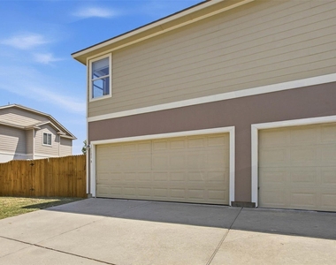13808 Harris Ridge Blvd - Photo Thumbnail 30