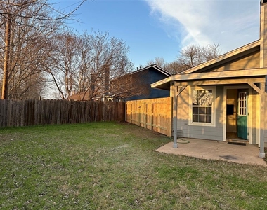 407 Vista West Ct - Photo Thumbnail 10