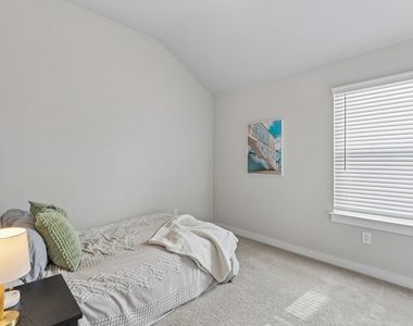 164 Appleberry Ln - Photo Thumbnail 16