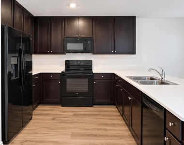 472 Marty Allen Loop - Photo Thumbnail 7