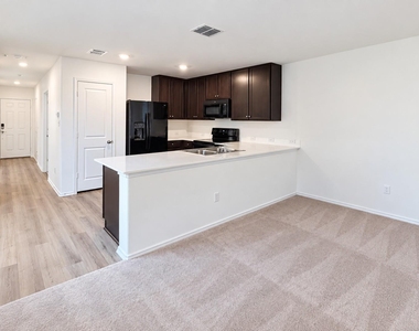 472 Marty Allen Loop - Photo Thumbnail 9