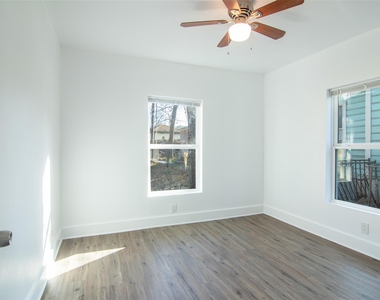 3203 E 16th St - Photo Thumbnail 15