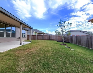 12409 Franklin D Roosevelt St - Photo Thumbnail 19