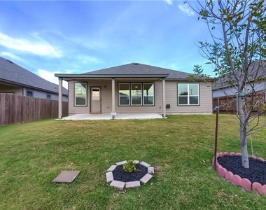 12409 Franklin D Roosevelt St - Photo Thumbnail 21