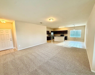 431 Northern Flicker St - Photo Thumbnail 2