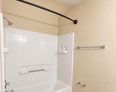5679 Fergus Rd - Photo Thumbnail 17