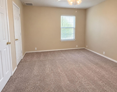 5679 Fergus Rd - Photo Thumbnail 14