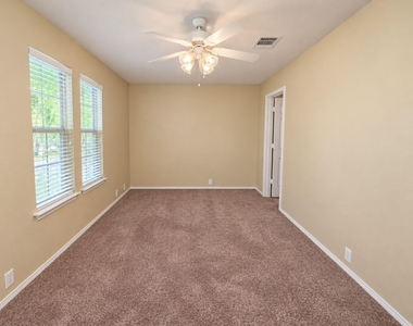 5679 Fergus Rd - Photo Thumbnail 20