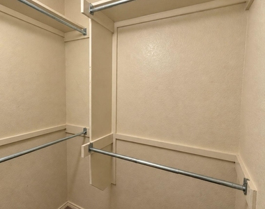 5679 Fergus Rd - Photo Thumbnail 25