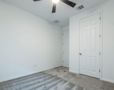 228 Citation Dr - Photo Thumbnail 15