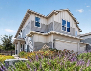 11308 Gadsen Ln - Photo Thumbnail 1