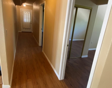 11912a W. Hwy 290 Apt A Highway - Photo Thumbnail 12