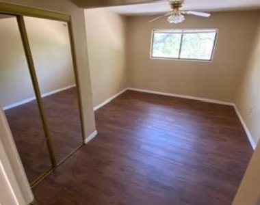 11912a W. Hwy 290 Apt A Highway - Photo Thumbnail 10