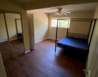 11912a W. Hwy 290 Apt A Highway - Photo Thumbnail 11