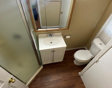 11912a W. Hwy 290 Apt A Highway - Photo Thumbnail 15