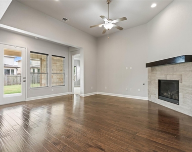 5009 Mandevilla Dr - Photo Thumbnail 17