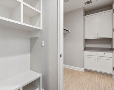 5009 Mandevilla Dr - Photo Thumbnail 5