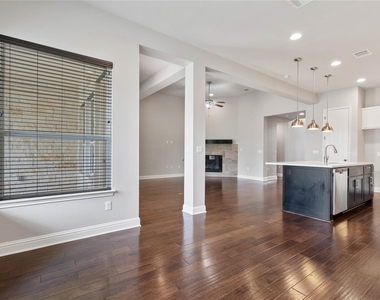 5009 Mandevilla Dr - Photo Thumbnail 15