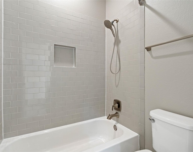 5009 Mandevilla Dr - Photo Thumbnail 33