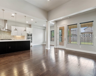 5009 Mandevilla Dr - Photo Thumbnail 18