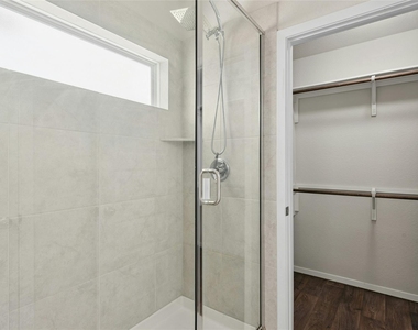120 Lyndon Dr - Photo Thumbnail 15