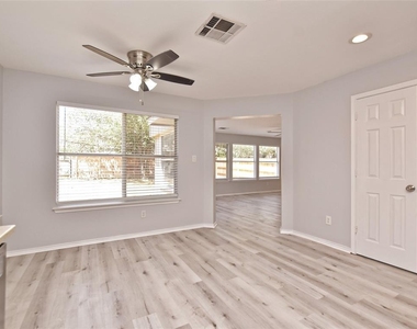 15708 Opal Fire Dr - Photo Thumbnail 25