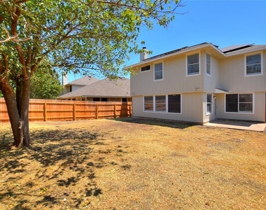 15708 Opal Fire Dr - Photo Thumbnail 34