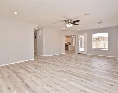 15708 Opal Fire Dr - Photo Thumbnail 17