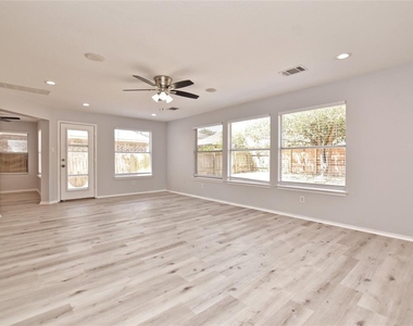 15708 Opal Fire Dr - Photo Thumbnail 16