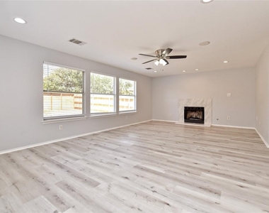 15708 Opal Fire Dr - Photo Thumbnail 14
