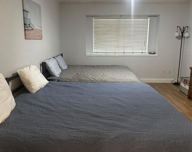 612 David Curry Dr - Photo Thumbnail 9