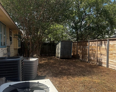 612 David Curry Dr - Photo Thumbnail 39