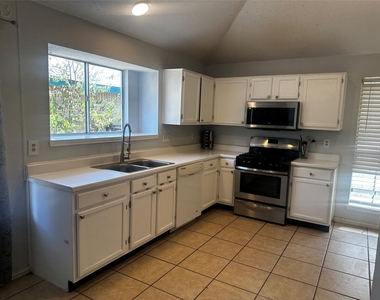 612 David Curry Dr - Photo Thumbnail 23