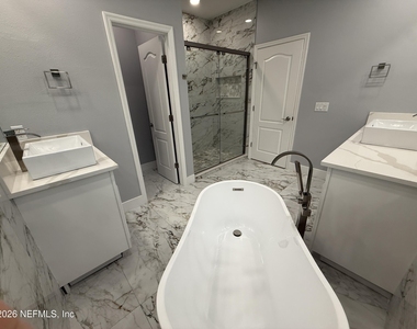 14418 Avenue Of The Rushes - Photo Thumbnail 36