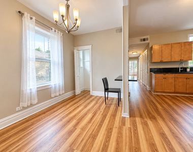 3347 S Emerald Avenue - Photo Thumbnail 10