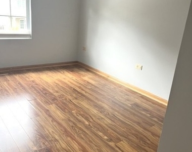 1005 Singer Avenue - Photo Thumbnail 10
