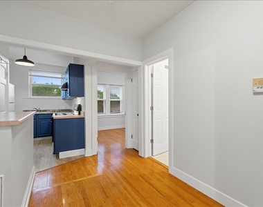 4055 N Spaulding Avenue - Photo Thumbnail 13