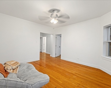 4055 N Spaulding Avenue - Photo Thumbnail 9