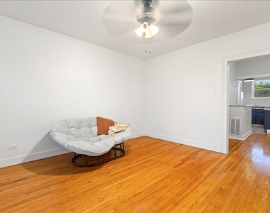 4055 N Spaulding Avenue - Photo Thumbnail 7