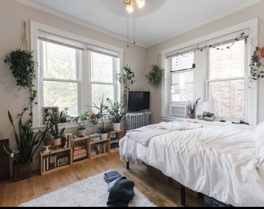 2253 N Spaulding Avenue - Photo Thumbnail 11