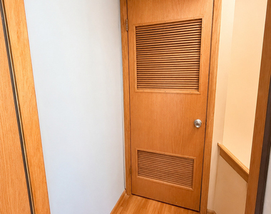 7942 W Addison Street - Photo Thumbnail 9