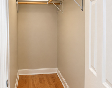 1120 W Grand Avenue - Photo Thumbnail 18