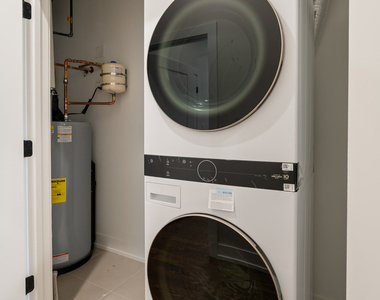 408 E 50th Place - Photo Thumbnail 21