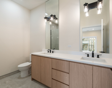 408 E 50th Place - Photo Thumbnail 14
