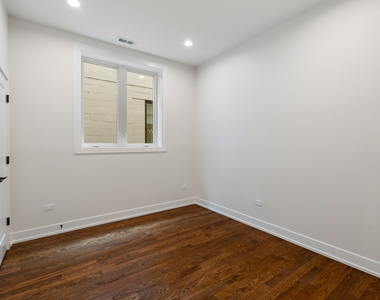 408 E 50th Place - Photo Thumbnail 18