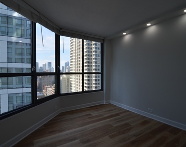 405 N Wabash Avenue - Photo Thumbnail 7