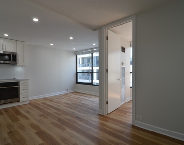405 N Wabash Avenue - Photo Thumbnail 1