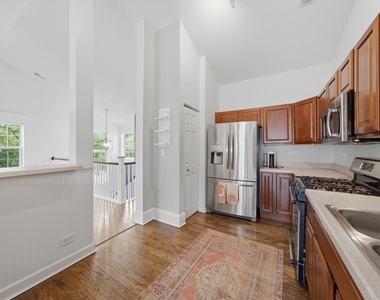 2353 Georgetown Circle - Photo Thumbnail 3